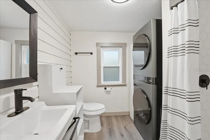 Bathroom 2. Stackable Washer/Dryer Included