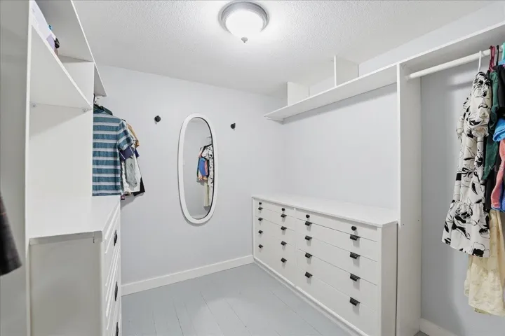 Large Walk-in Closet