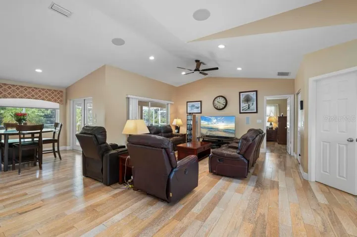 Breakfast Nook, Great Room