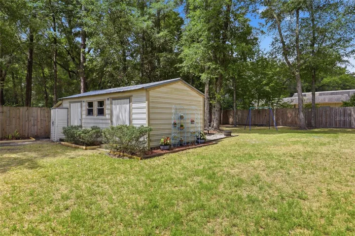 Shed with a workshop and storage side