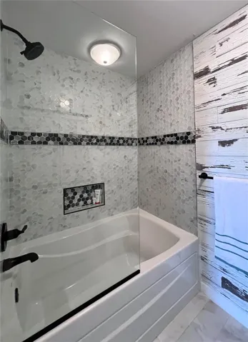 soaker tub and shower combo