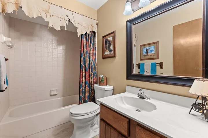 Guest Bathroom 2