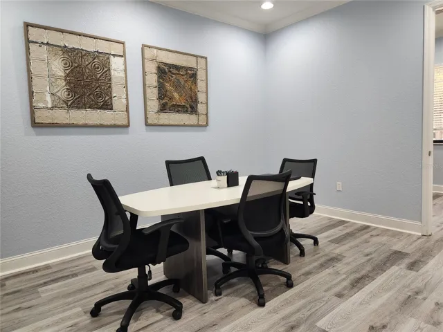 Office/conference room
