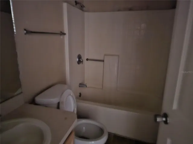 1170