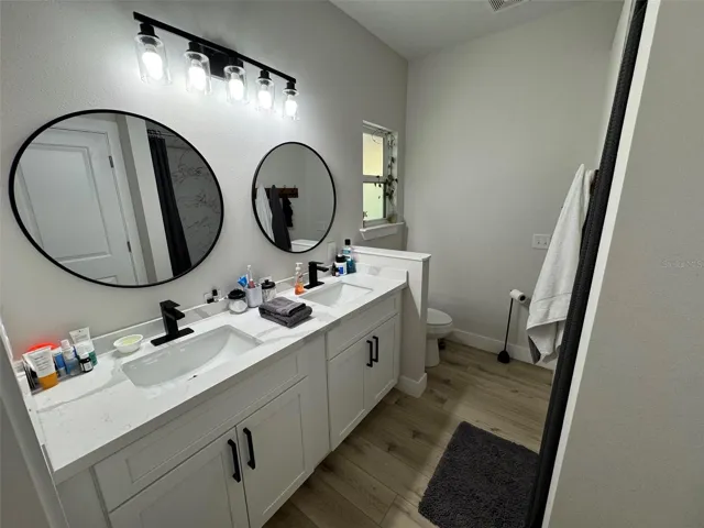 Double Sink in Primary suite