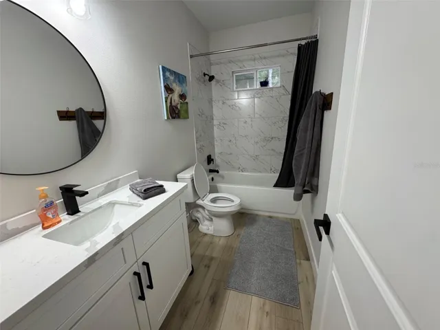 Tiled Shower/bath in Jack and Jill suite