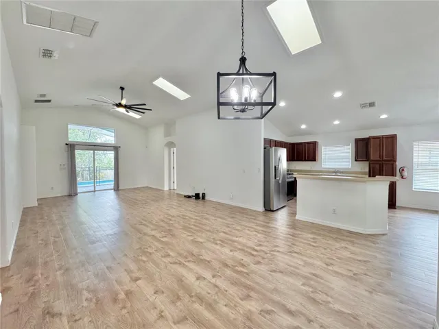 Living/Dining combo