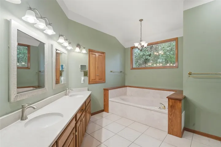 PRIMARY BATHROM