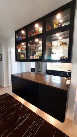 Dry Bar