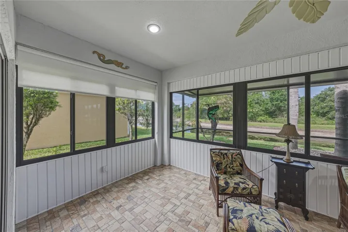 Enclosed & air conditioned Florida room
