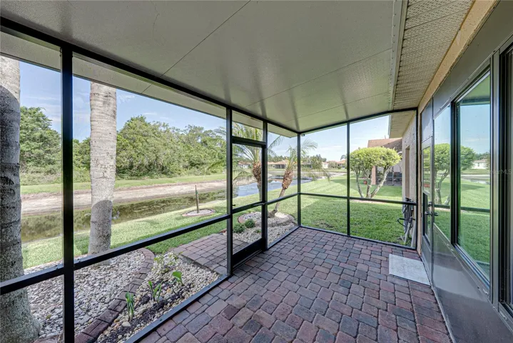 Enclosed & air conditioned Florida room