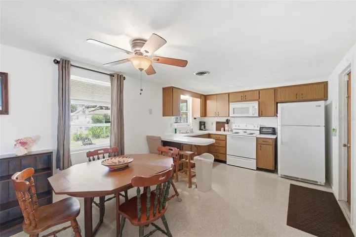 Kitchen/Dining Room