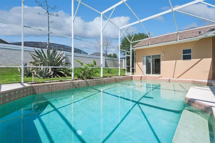 Pool & Screen Enclosure