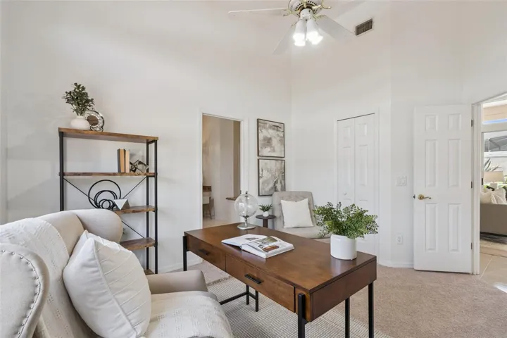 4th bedroom  / home office