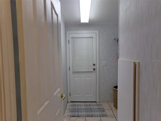 side entry