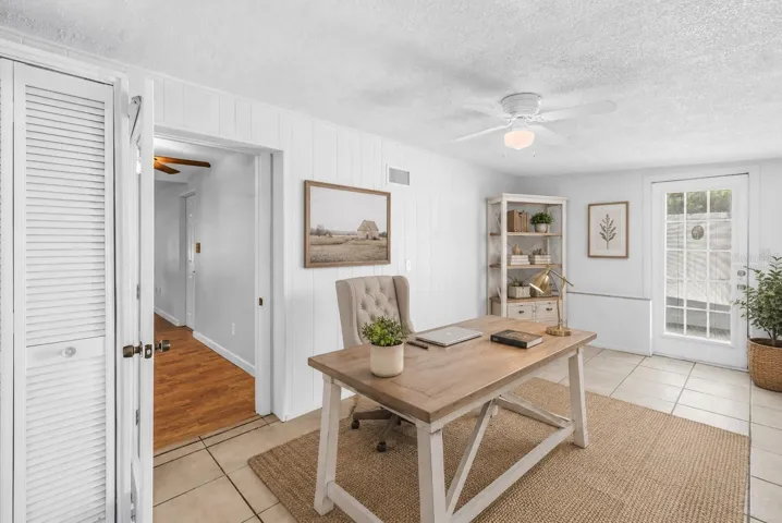 Third bedroom or perfect flex space - virtually staged