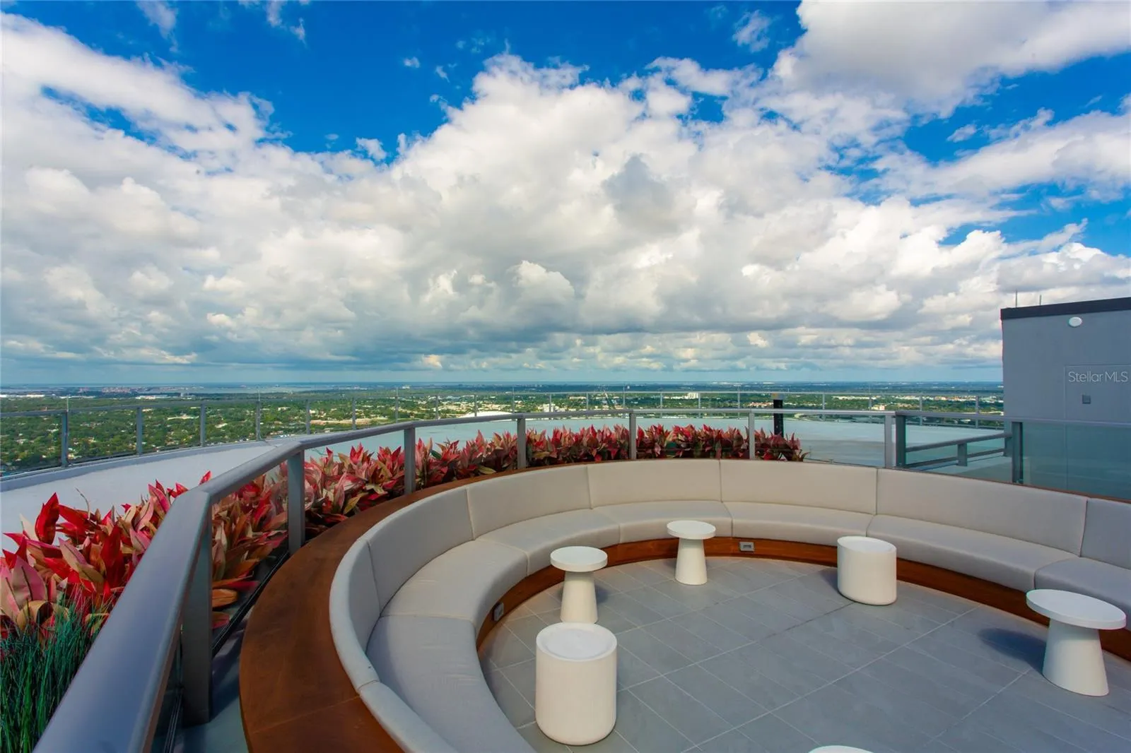Sky Lounge