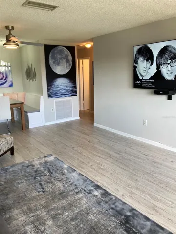 Living room-dining area