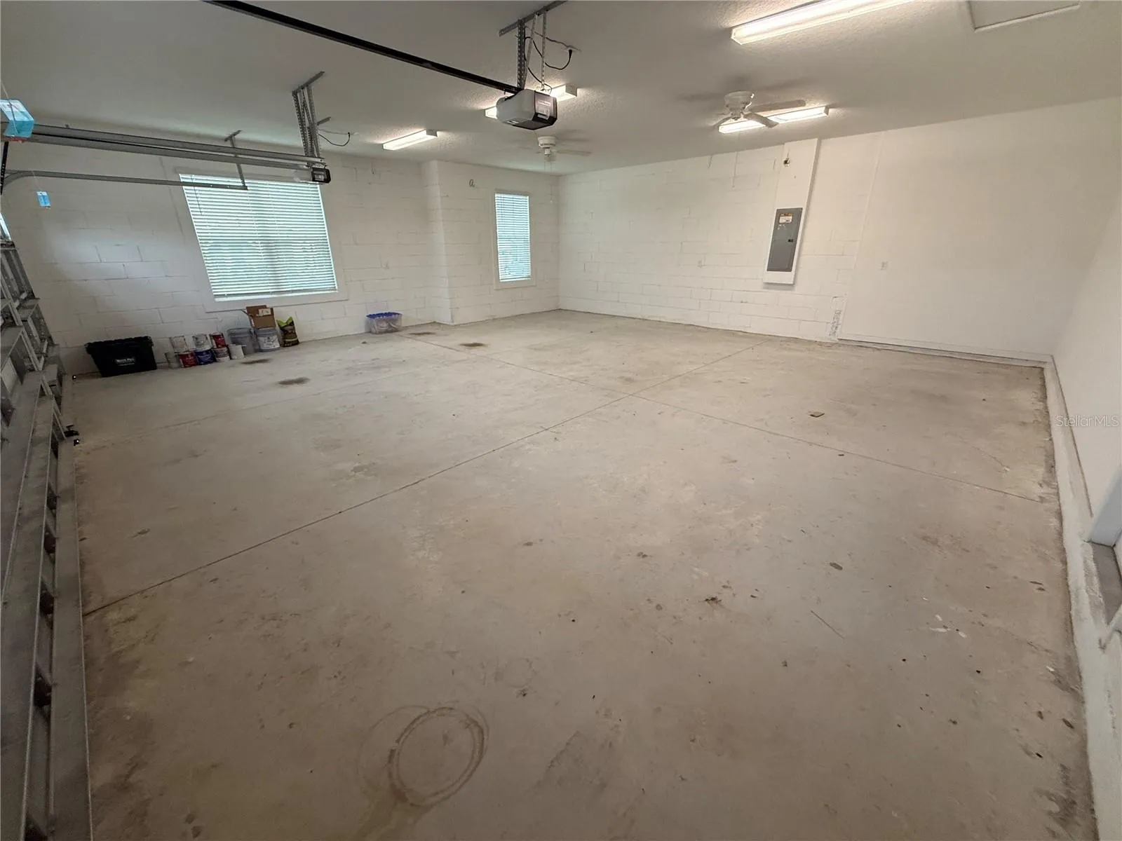 Huge 900 sq ft garage