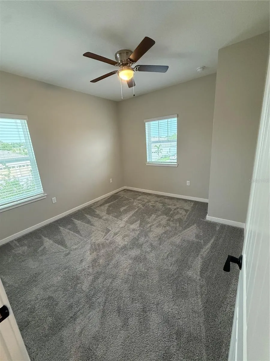 Bedroom 4 (2nd floor)