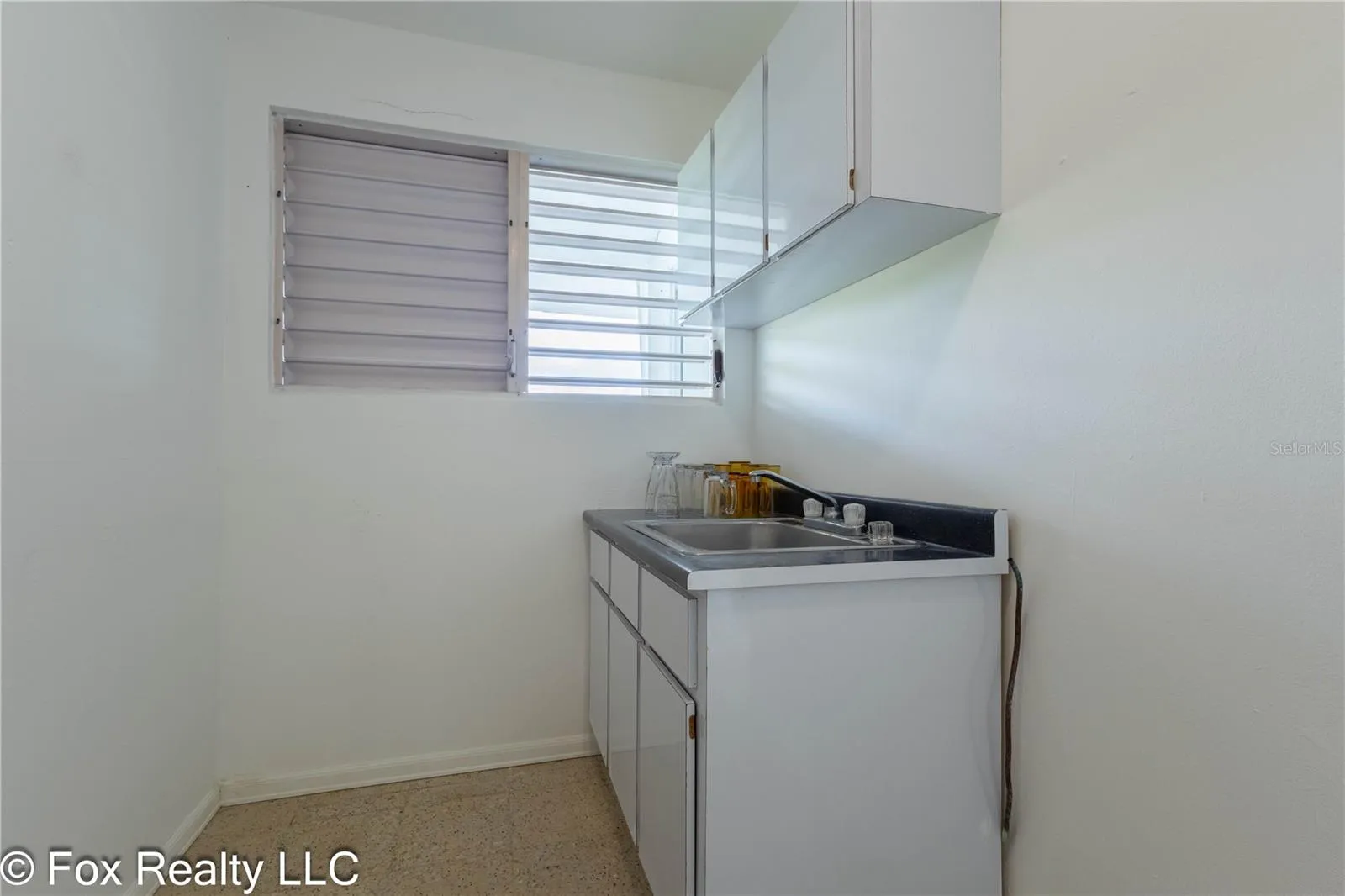 Downstairs Kitchenette