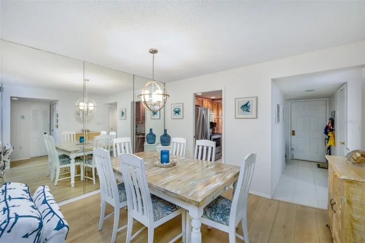 Living & Dinning Room Combo