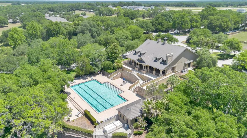 Community Pool & Clubhouse