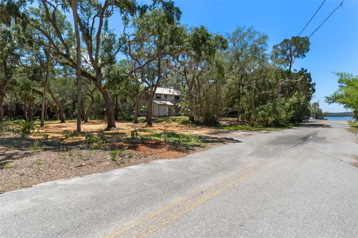 LOCATION MATTERS- 3 Lots Away from the Mason Creek Boat Ramp