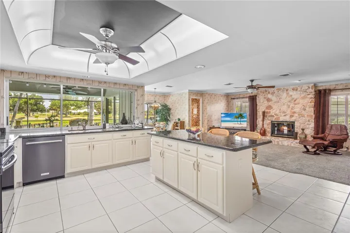 Breakfast bar
