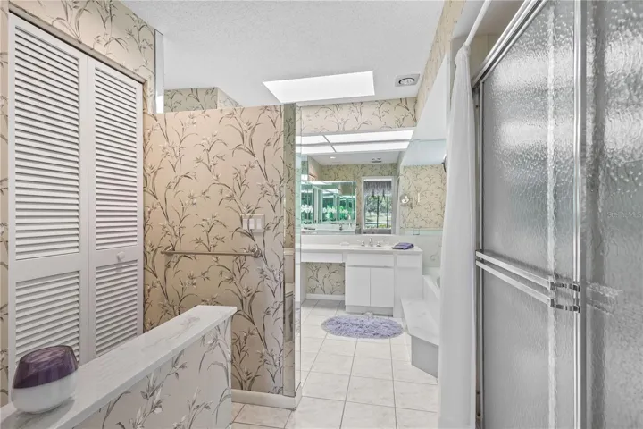 Primary bath