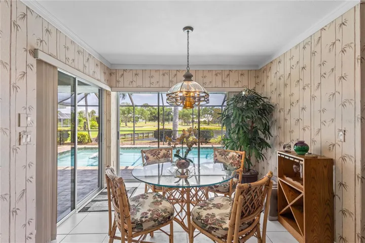 Breakfast nook