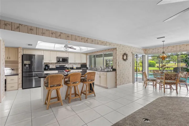 Family/Kitchen combo