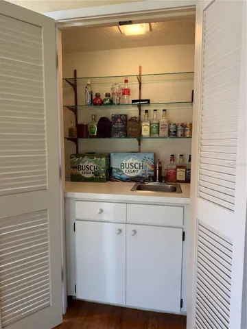 wet bar