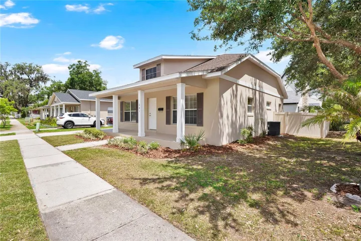 614 W Lyman Corner Lot