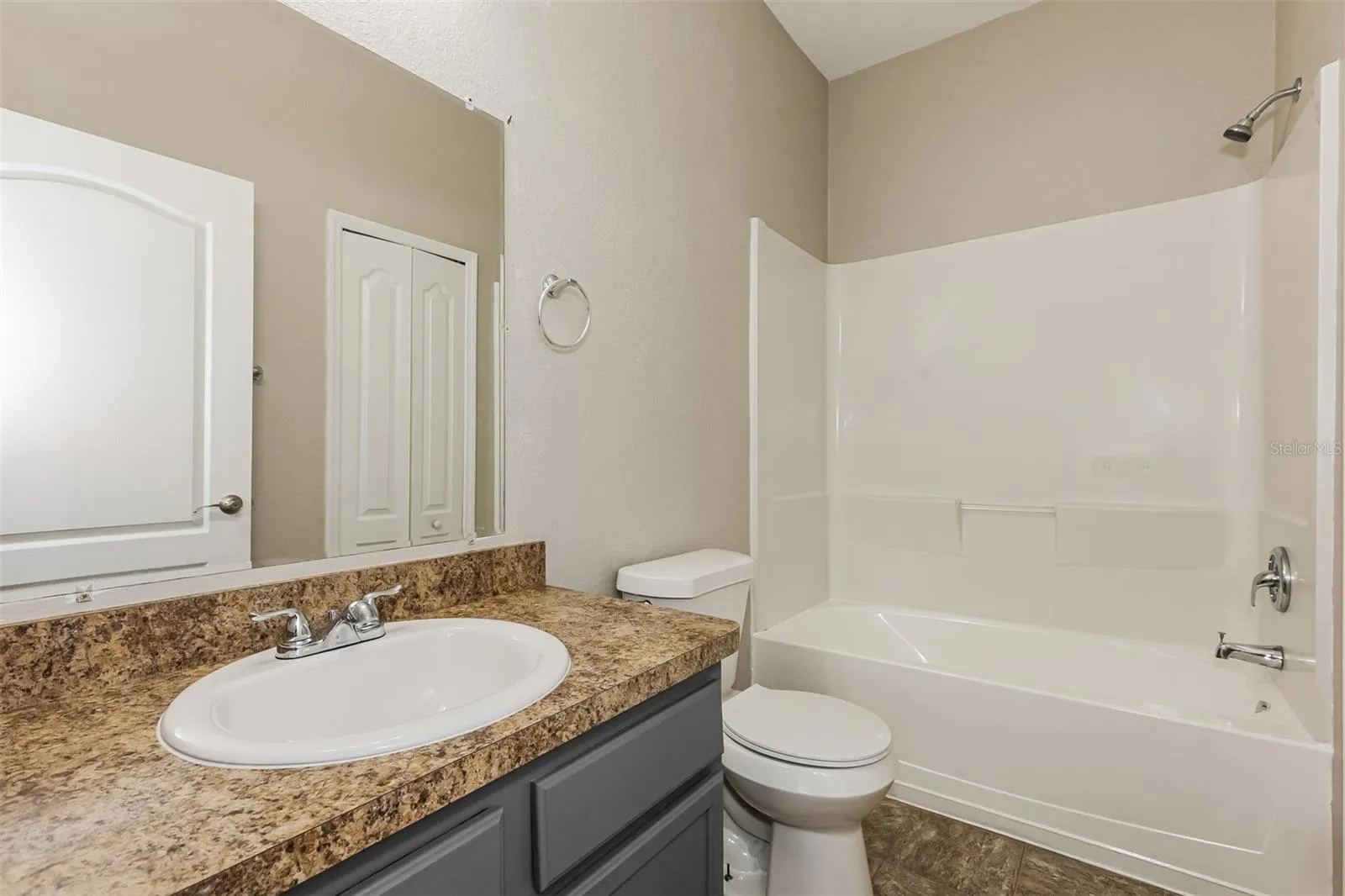8130 Woodvine Cir, Lakeland, Florida 33810 — photo 18