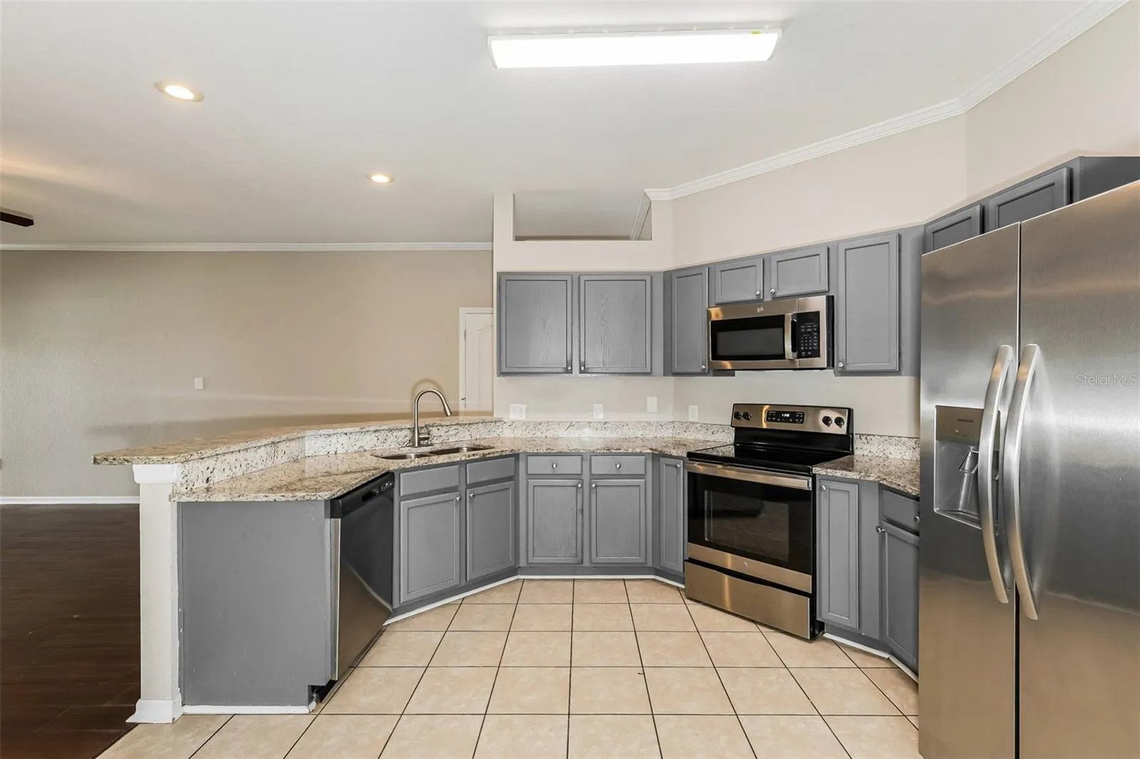 8130 Woodvine Cir, Lakeland, Florida 33810 — photo 7