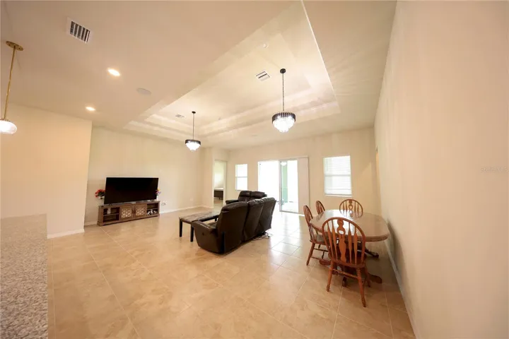 Living room/Dining room