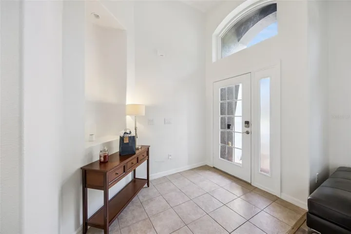 Foyer with Drop off Space and Niche to add your favorite Art.