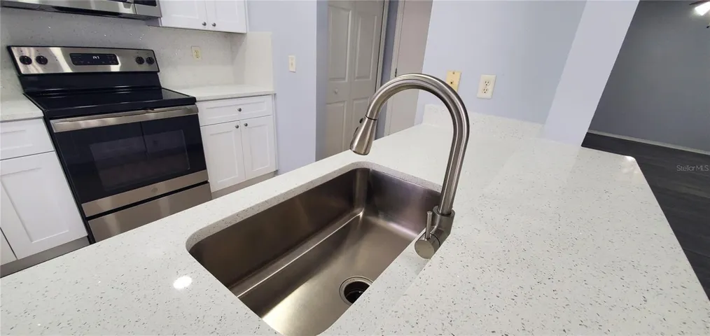 NEW Farmhouse style sink!