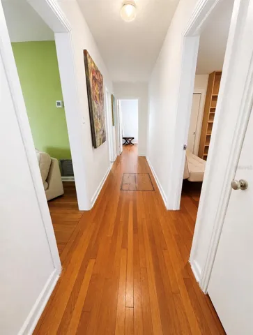 Beds-Bath Hallway