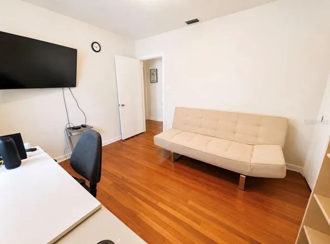 Guest Bedroom 3