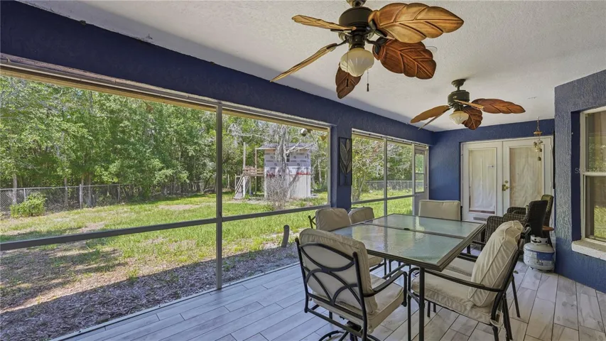 Covered Lanai perfect for gatherings