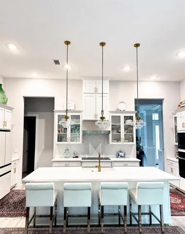 Kitchen is Luxurious with everything you would want.