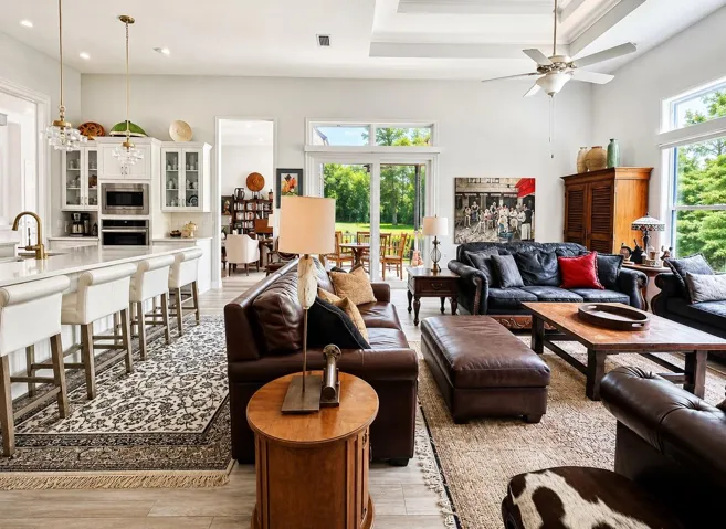 Great room family room combo. Huge area