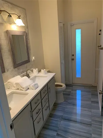 Pool bath