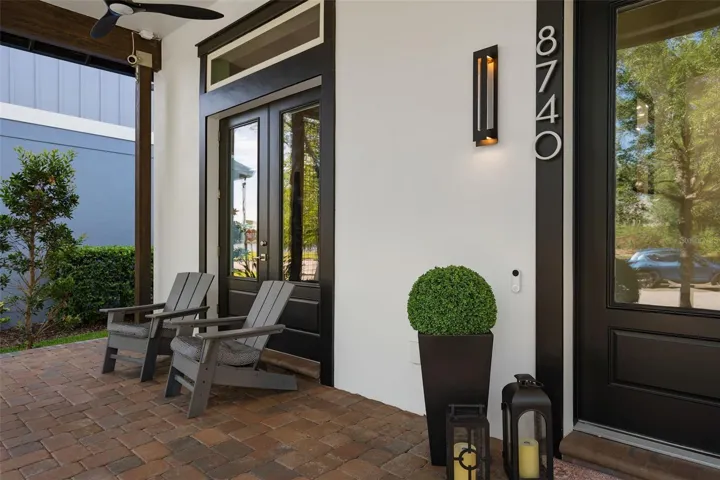 Large Front Porch with views of Square Lake