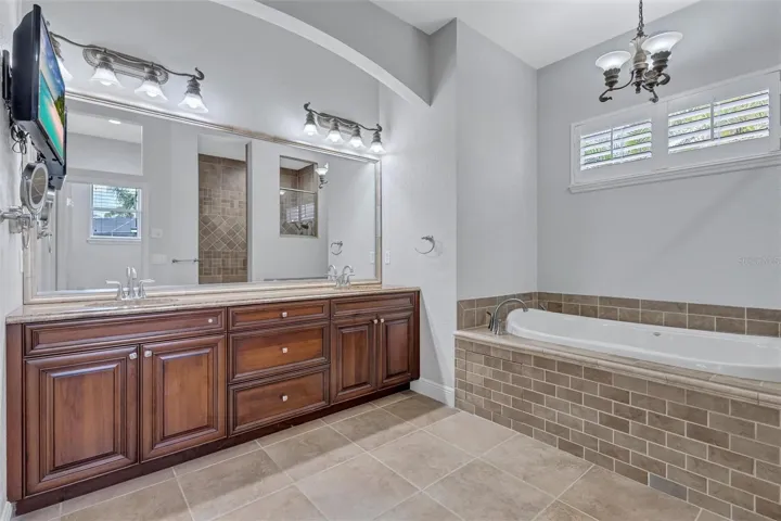 Primary ensuite bathroom