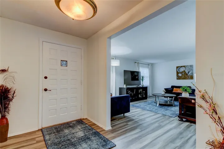 Photo prior to renting.