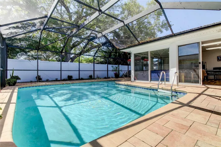 Photo prior to renting.