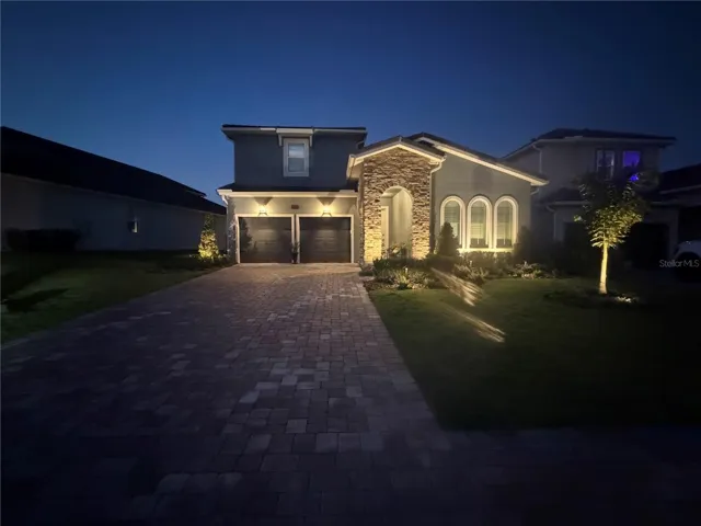 Professional exterior lighting